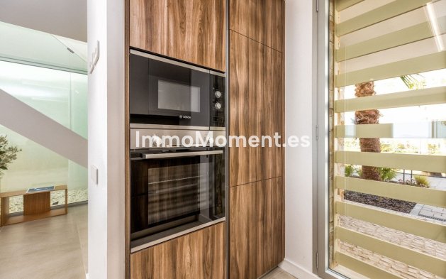 Resale - Townhouse - Estepona - Estepona Centro