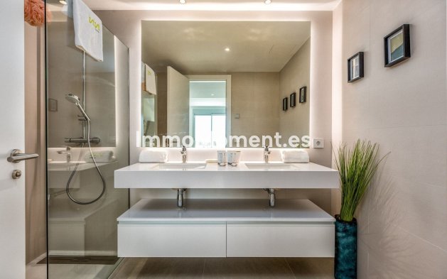 Resale - Townhouse - Estepona - Estepona Centro