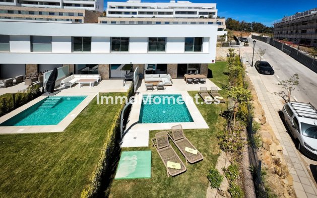 Resale - Townhouse - Estepona - Estepona Centro