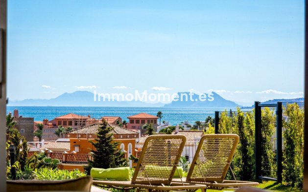 Resale - Townhouse - Estepona - Estepona Centro