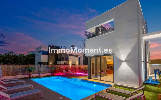 Bestaande woning - Villa - Torrevieja - Torrevieja Centro