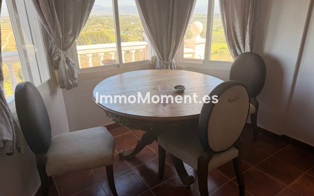 Wiederverkauf - Villa -   Inländisch - Coín