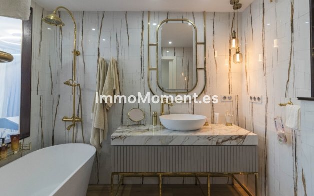 Wiederverkauf - Wohnung - Marbella - Puerto Banús