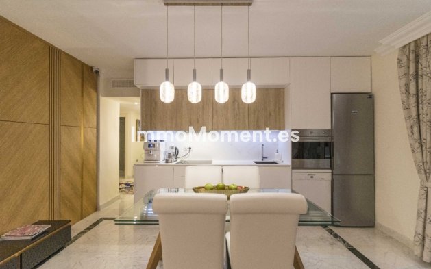 Wiederverkauf - Wohnung - Marbella - Puerto Banús