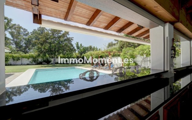 Resale - Villa - Estepona - New Golden Mile