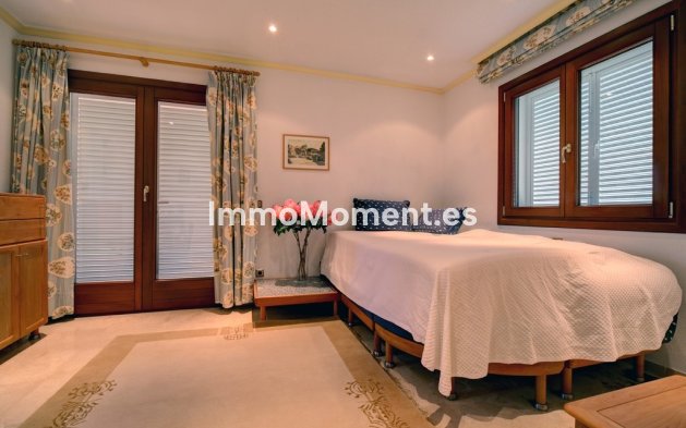 Resale - Villa - Estepona - New Golden Mile