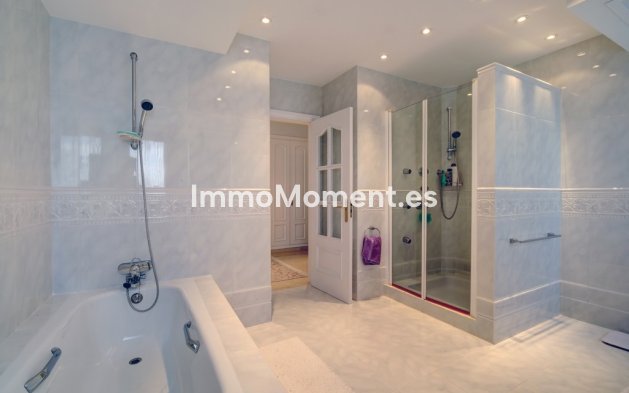 Resale - Villa - Estepona - New Golden Mile