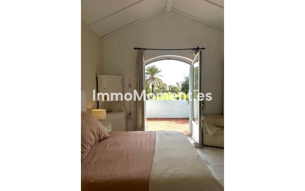 Resale - Villa - Marbella - Guadalmina Alta