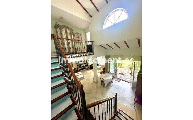 Resale - Villa - Marbella - Guadalmina Alta