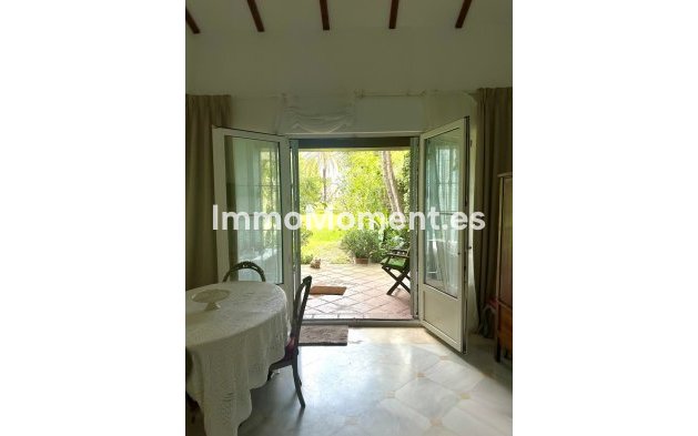 Resale - Villa - Marbella - Guadalmina Alta