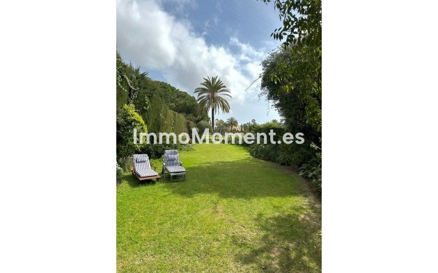 Resale - Villa - Marbella - Guadalmina Alta