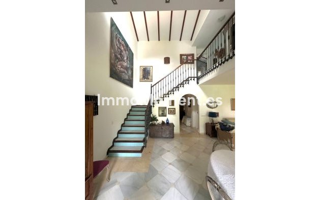 Resale - Villa - Marbella - Guadalmina Alta