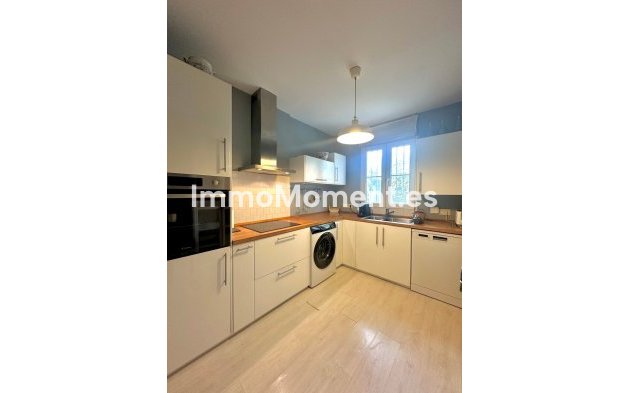 Resale - Villa - Marbella - Guadalmina Alta