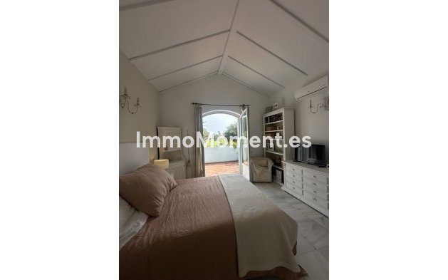 Resale - Villa - Marbella - Guadalmina Alta