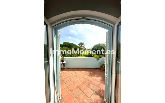 Resale - Villa - Marbella - Guadalmina Alta