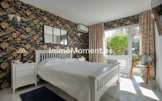 Resale - Villa - Estepona - Estepona Centro