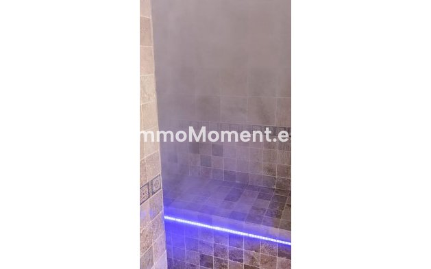 Resale - Villa - Estepona - Estepona Centro