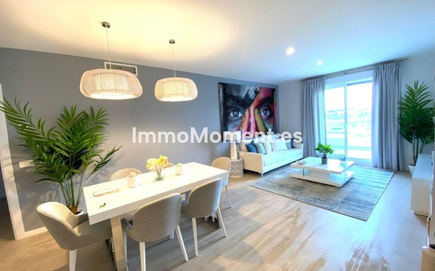 Resale - Apartment - Marbella - Nueva Andalucía