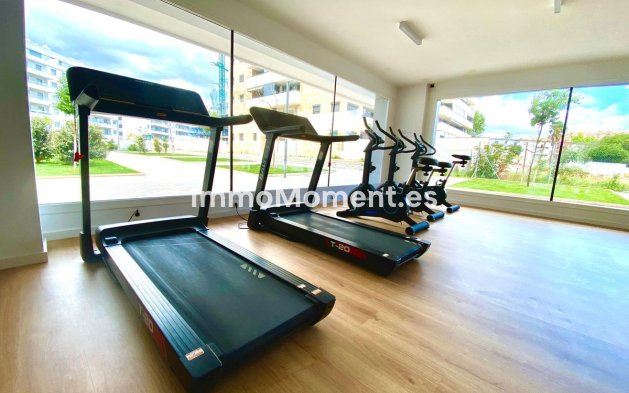 Resale - Apartment - Marbella - Nueva Andalucía