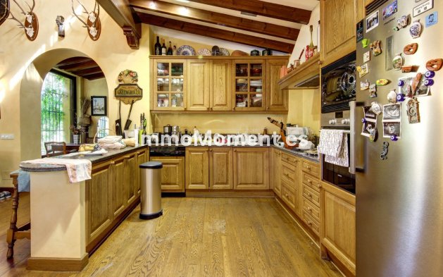 Reventa - Casa de campo - Interior  - Ojén