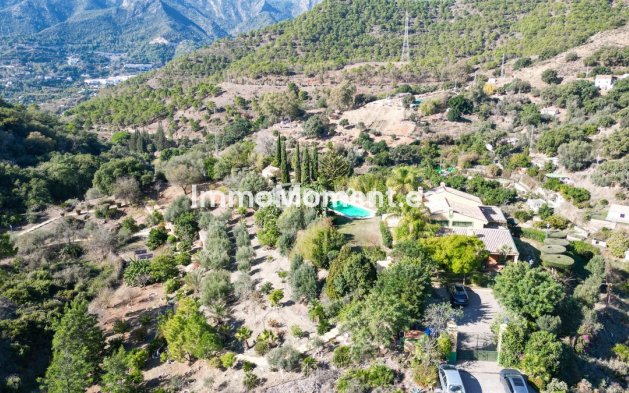 Reventa - Casa de campo - Interior  - Ojén