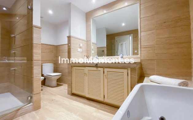 Wiederverkauf - Wohnung - Marbella - Nueva Andalucía