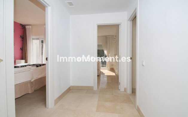 Revente - Maison mitoyenne - Intérieur                       - Istán