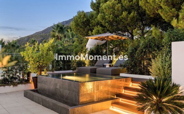 Reventa - Villa - Marbella - Marbella Centro