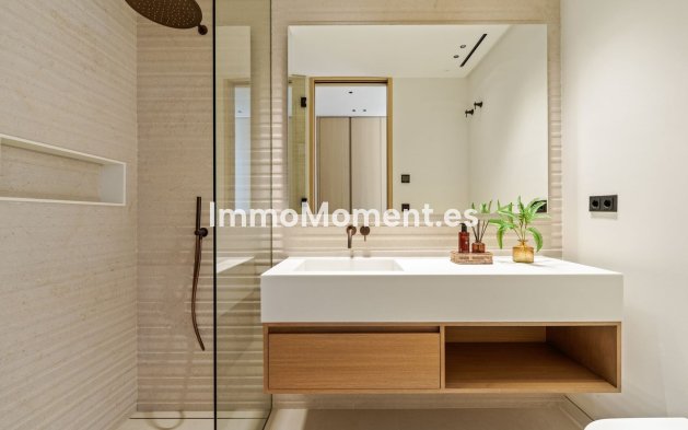 Wiederverkauf - Villa - Marbella - Marbella Centro