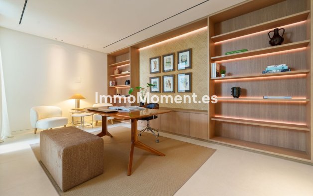 Wiederverkauf - Villa - Marbella - Marbella Centro