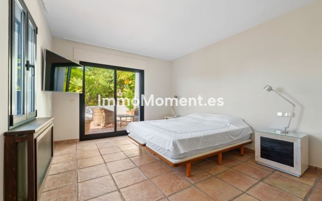 Resale - Villa - Benahavís - Benahavís Centro