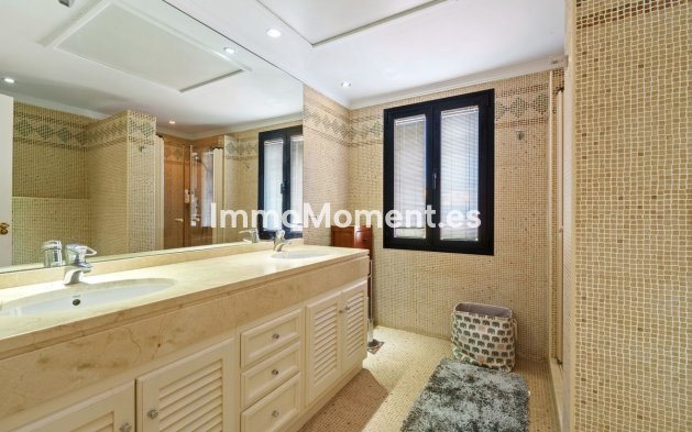 Resale - Villa - Benahavís - Benahavís Centro