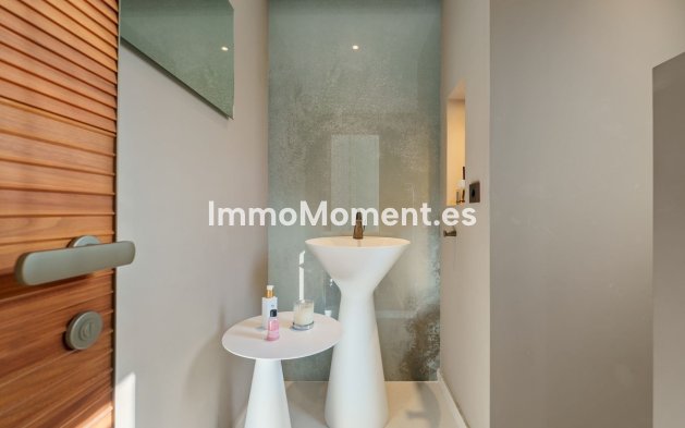 Resale - Villa - Benahavís - Benahavís Centro