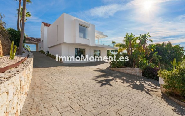 Resale - Villa - Benahavís - Benahavís Centro