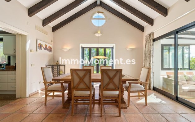 Resale - Villa - Benahavís - Benahavís Centro