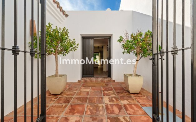 Resale - Villa - Benahavís - Benahavís Centro