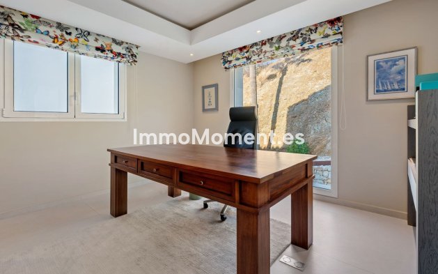 Resale - Villa - Benahavís - Benahavís Centro