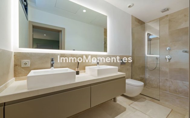 Wiederverkauf - Villa - Marbella - Nueva Andalucía