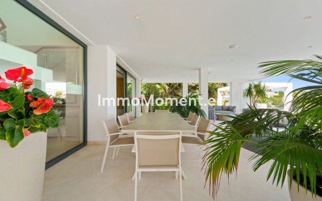 Wiederverkauf - Villa - Marbella - Nueva Andalucía