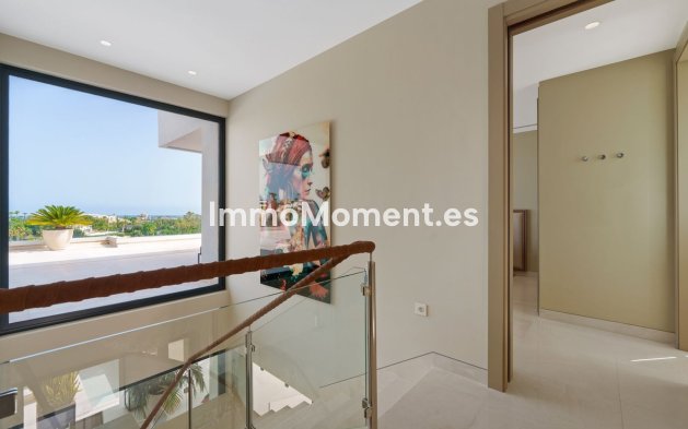 Wiederverkauf - Villa - Marbella - Nueva Andalucía