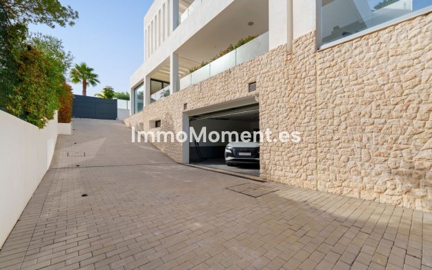 Wiederverkauf - Villa - Marbella - Nueva Andalucía