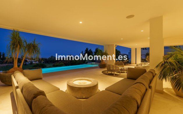 Wiederverkauf - Villa - Marbella - Nueva Andalucía