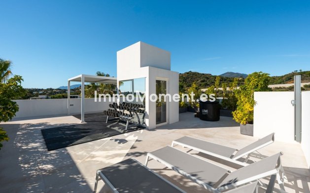 Wiederverkauf - Villa - Marbella - Nueva Andalucía
