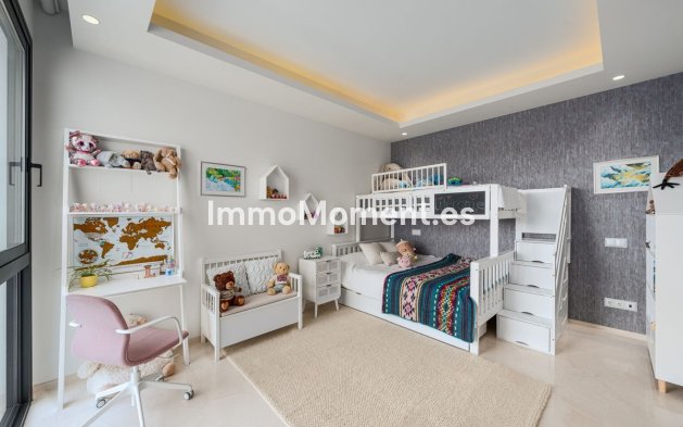 Wiederverkauf - Villa - Marbella - Nueva Andalucía