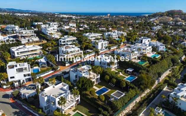 Wiederverkauf - Villa - Marbella - Nueva Andalucía