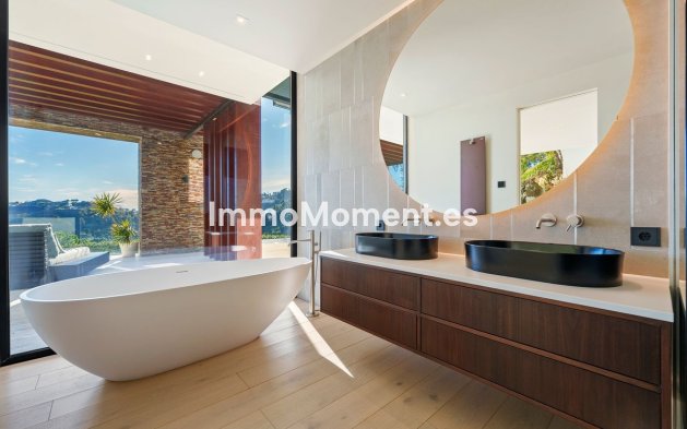 Resale - Villa - Benahavís - Benahavís Centro