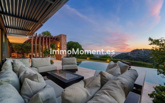 Resale - Villa - Benahavís - Benahavís Centro