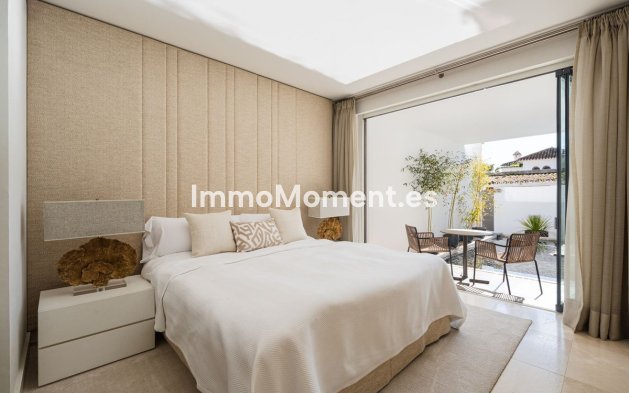 Reventa - Villa - Marbella - Marbella Centro