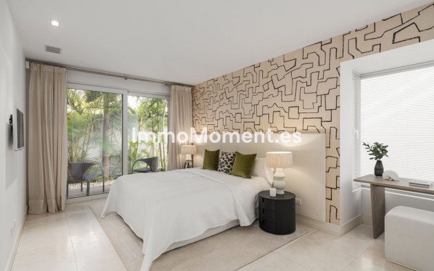 Reventa - Villa - Marbella - Marbella Centro