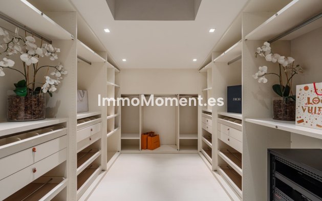 Reventa - Villa - Marbella - Marbella Centro